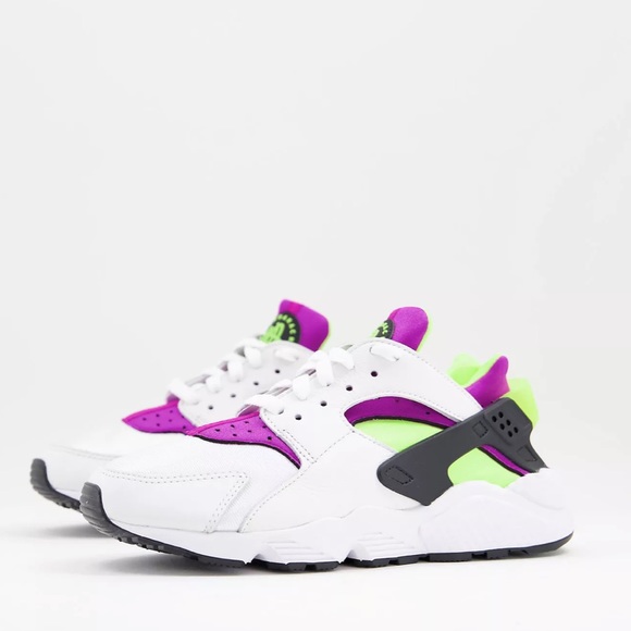 Nike Other - Nike Air Huarache sneakers size 9.5